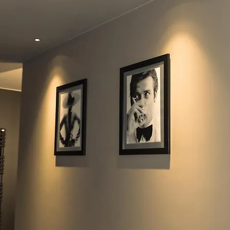 Le Clos Du Rempart & Jacuzzi Lejlighed Ciney